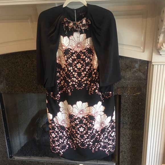 🔥 Stunning Silk Biyan Dress - Picture 6 of 8